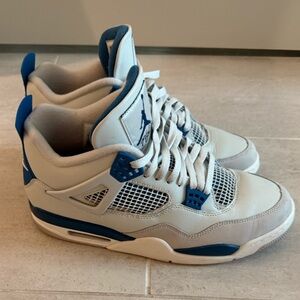 Air Jordan 4 Retro Military Blue 2024